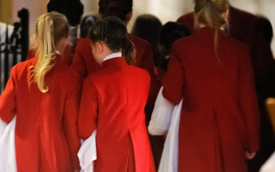 Could you be a Girl Chorister at Gloucester Cathedral?