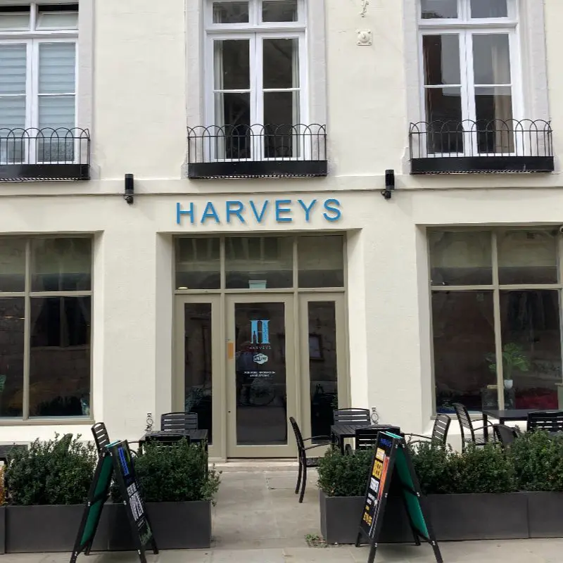 Harveys - Bar