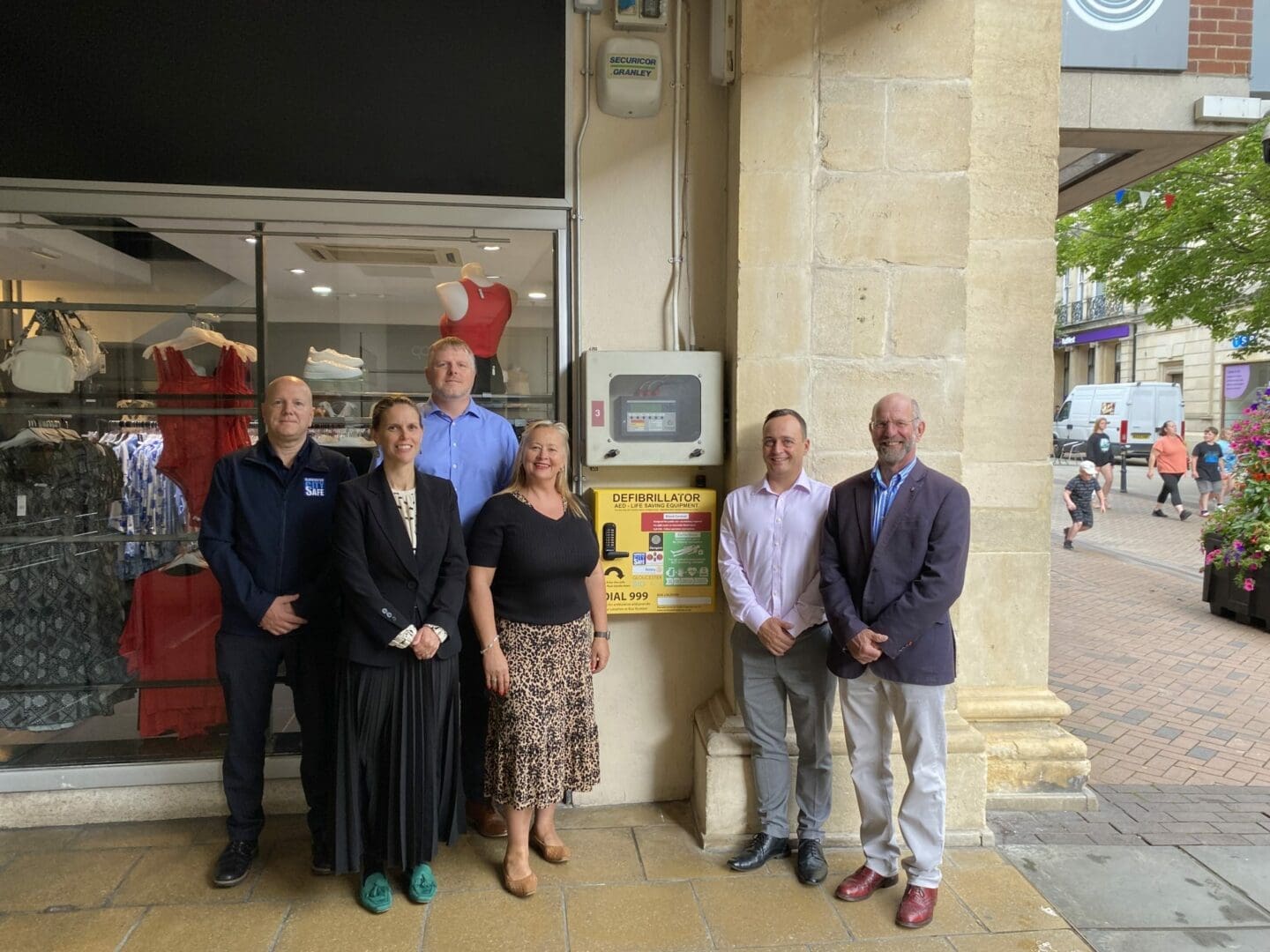 New Life Saving Equipment Unveiled in Gloucester - Gloucester BID ...